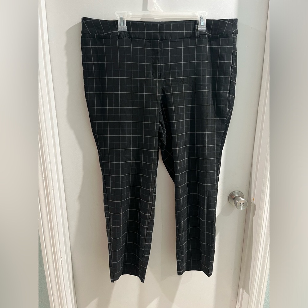 Lane Bryant Black Windowpane Stretch Dress Pants, size 20